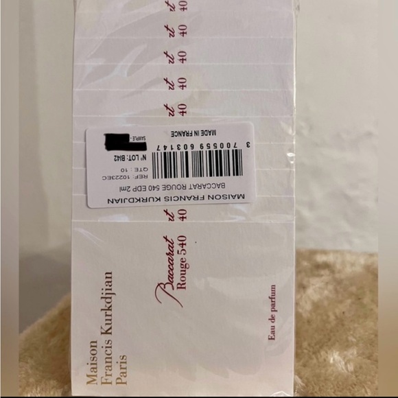 BACCARAT ROUGE 540 NWT -10 pack of 2ml sample bottles w sleeves. - Picture 3 of 4